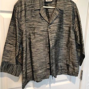 Short black and white jacket